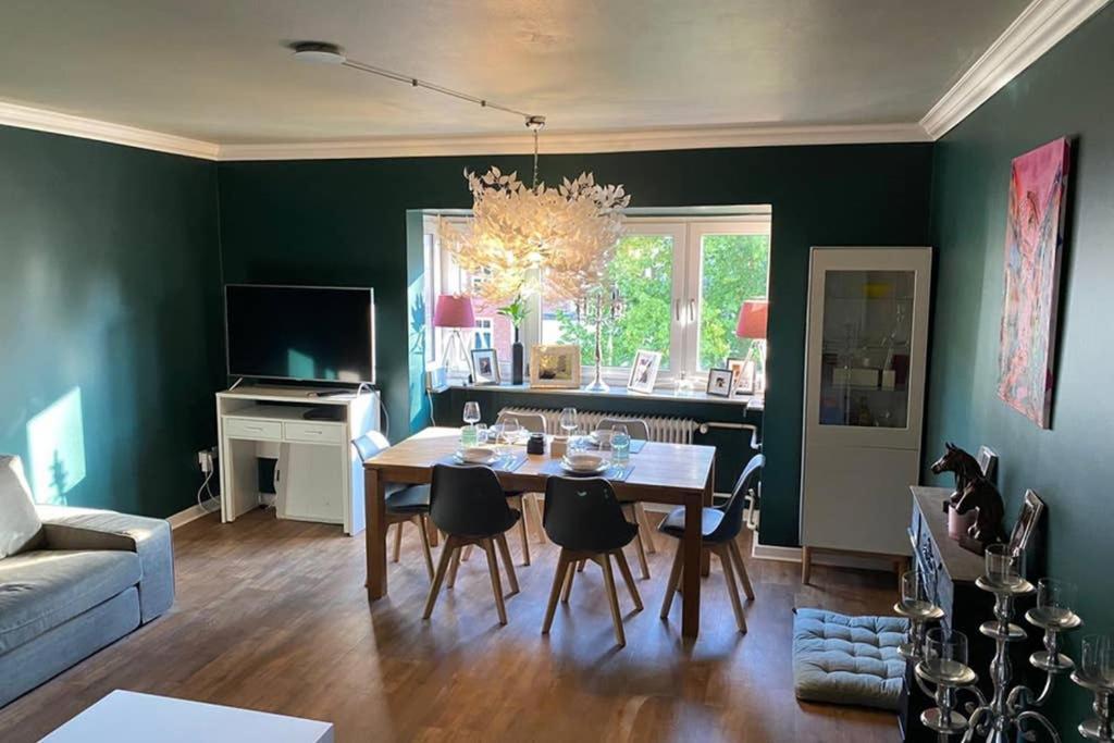 Foerdestyle, Stilvolle Wohnung In Zentraler Lage Киль Экстерьер фото